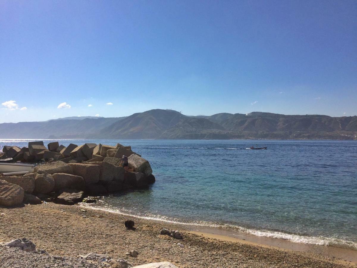 Tyrrhenian Sea Apartment Torre di Faro エクステリア 写真